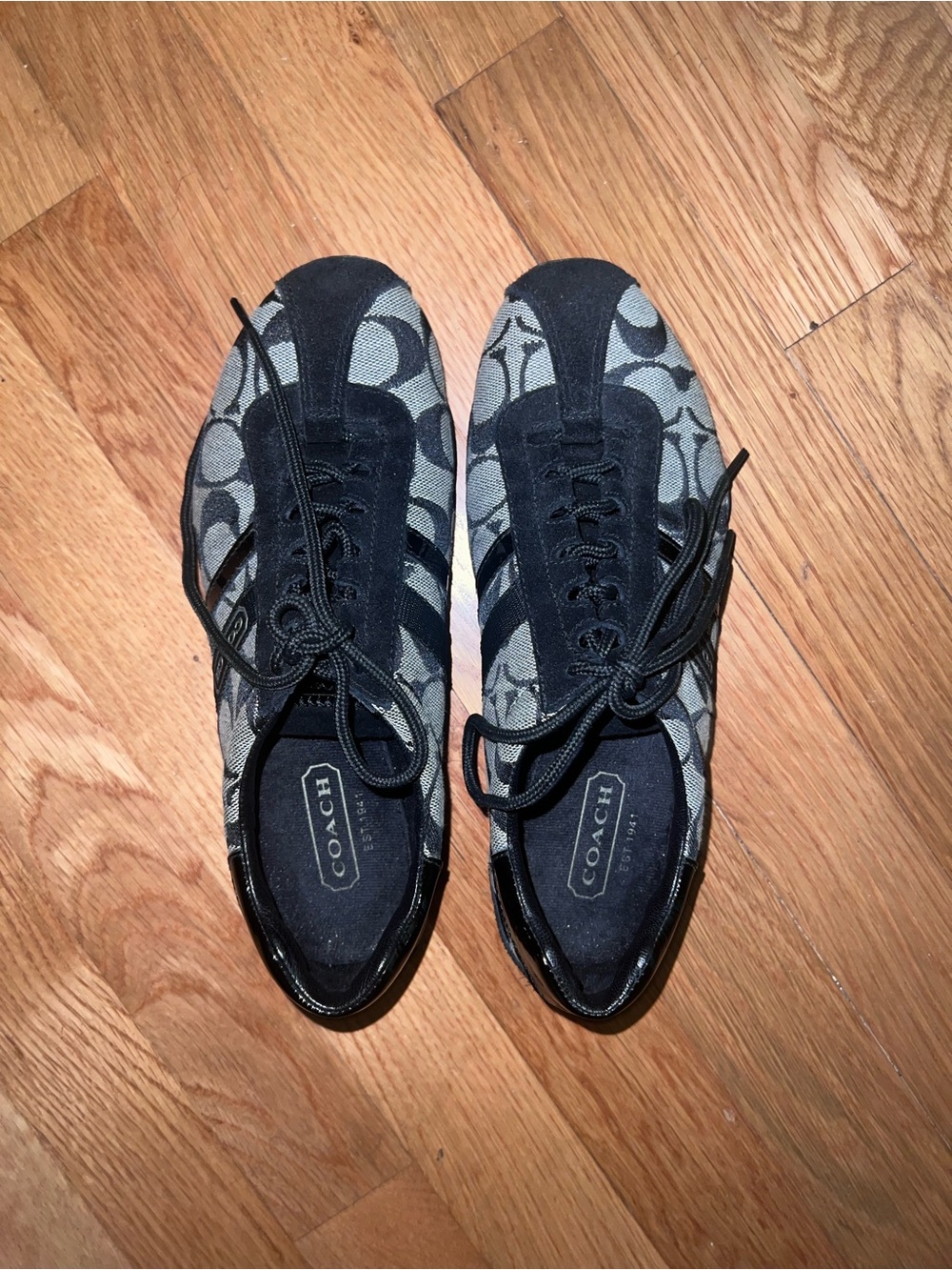 Coach Katelyn Black and Gray Signature Low-Top Sneakers